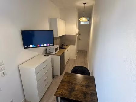 joli studio tout équipé centre-ville vichy 13m²