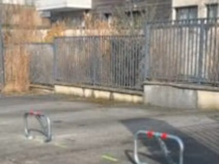 parking 15m2 caen