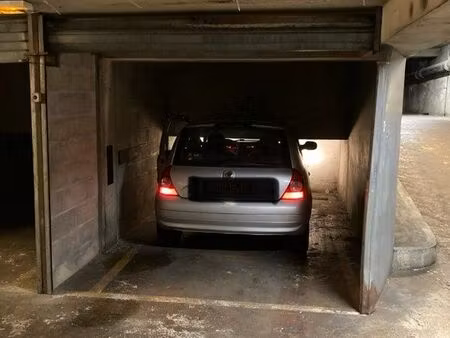 location parking/box