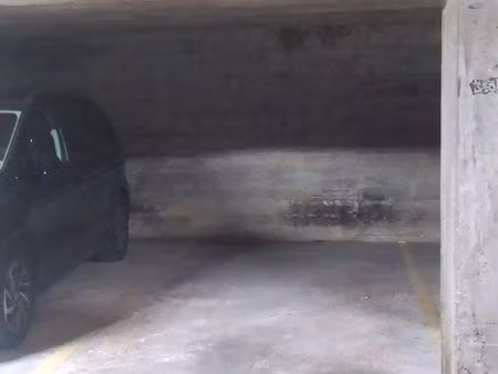 place parking - proche metro villejuif louis aragon