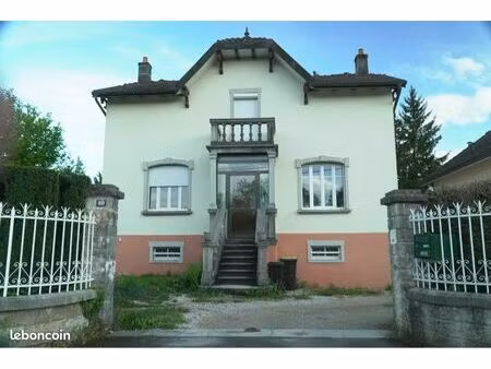 loue maison avec jardin et garage