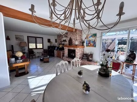 maison 5 pièces 136 m²
