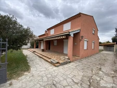 villa 5 pièces 157 m²