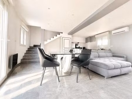 2 maisons mitoyennes à canet 8 pièce(s) 172 m2 sur 500m² de parcelle