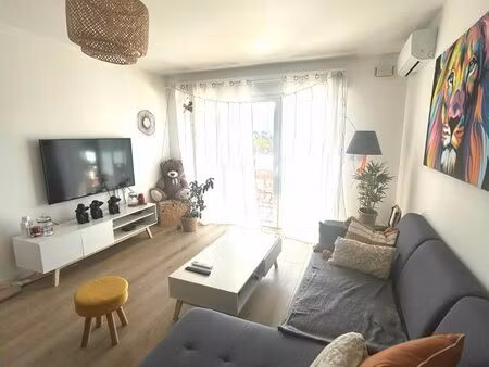 t2 49m² avec terrasse 17m² – résidence récente – clim – parking – marseille 13012