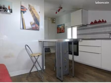 location studio meublé
