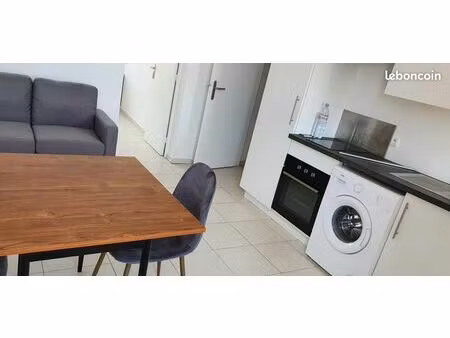 t2 meublé 40m² lumineux – proche gare – 890 cc