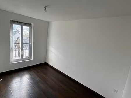 appartement t3 rénové de 45 m²