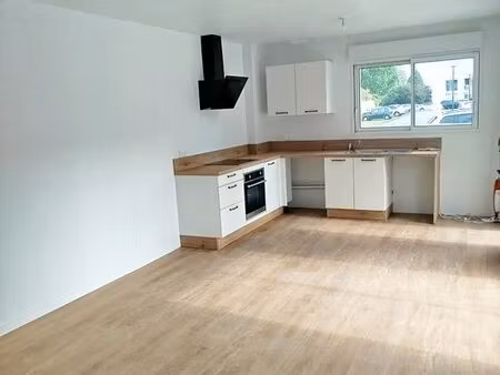 charmant duplex rénové avec terrasse et cave