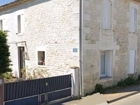maison charentaise
