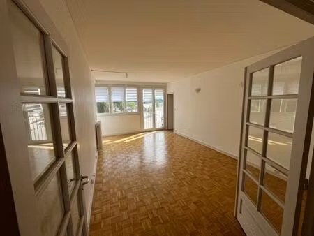 location appartement 4 pièces 85m² la rochelle 17000