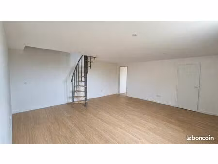 maison neuve à louer – disponible en juin