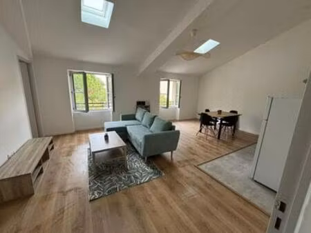 location appartement 2 pièces 46m² cavaillon 84300