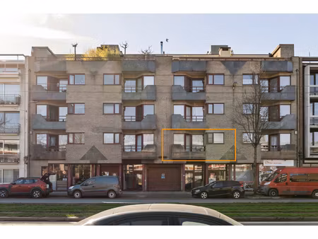 appartement te koop in merksem met 2 slaapkamers