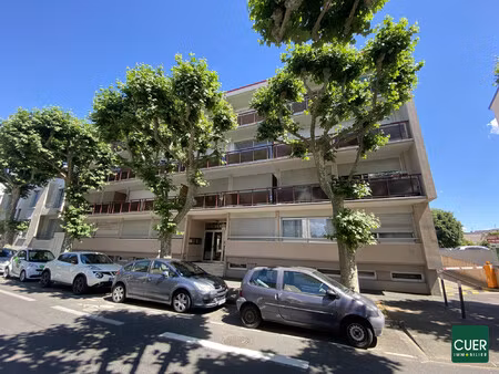 studio valence