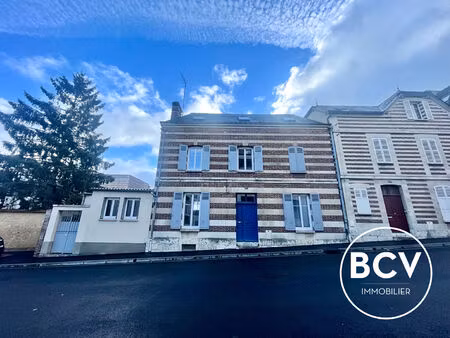 chartres courtille - maison de ville meublée avec 4 chambres