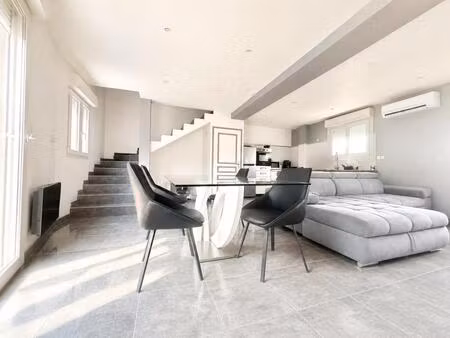 2 maisons mitoyennes à canet 8 pièce(s) 172 m2 sur 500m² de parcelle