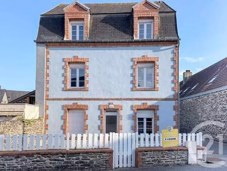 vente immeuble à barneville-carteret (50270) : à vendre / 165m² barneville-carteret