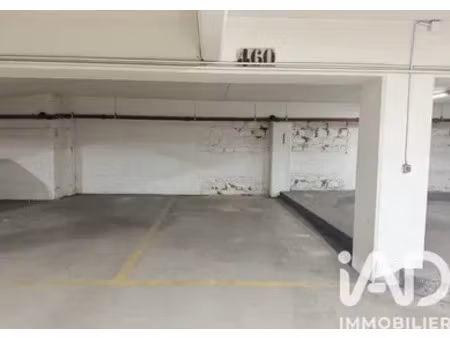 parking à paris (75011)