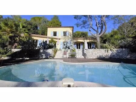 villa de luxe de 5 pièces en location biot  france
