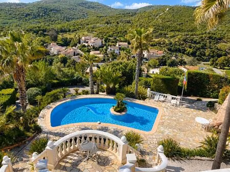 villa roquebrune sur argens 7 pièce(s) 160 m2