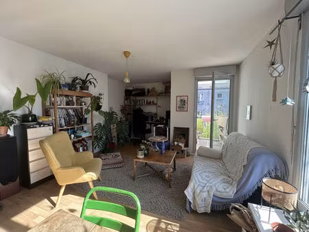 vente appartement 2 pièces  43.72m²  nantes