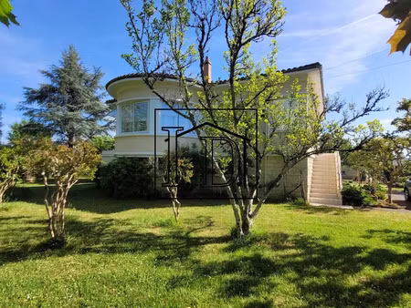 vente maison 9 pièces 176 m² à le buisson-de-cadouin (24480)  260 000 €