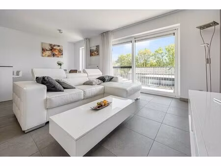 appartement te koop in burcht met 2 slaapkamers