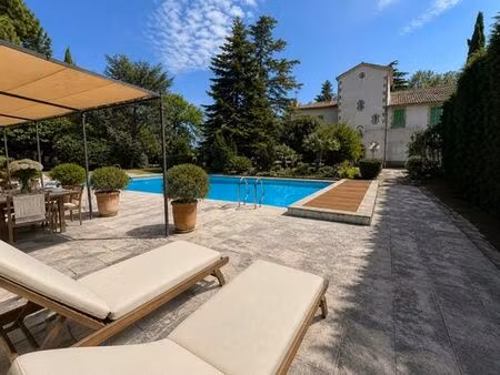 prestigieux château en vente grans  provence-alpes-côte d'azur