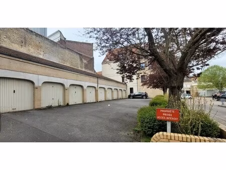 location parking st omer 62500
