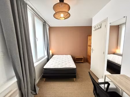 location appartement 4 pièces 63m² lille 59800