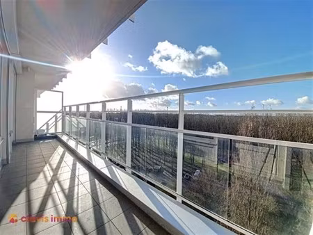 zeer mooi appartement met 1 slaapkamer en groot terras