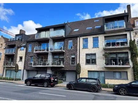 gelijkvloers appartement met terras en tuintje op een uitstekende locatie in het centrum v