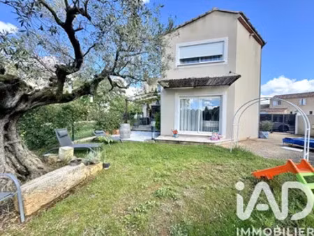 maison à saint-gilles (30800)