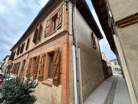 vente immeuble 8 pièces  213.00m²  buzet