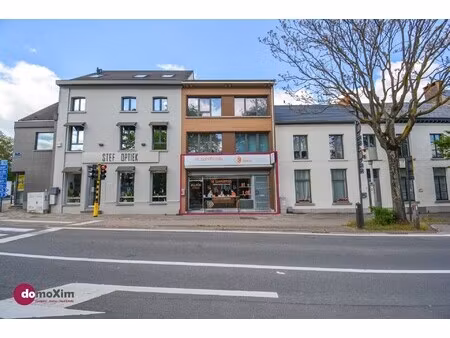 ideaal gelegen handelspand in het centrum van zemst