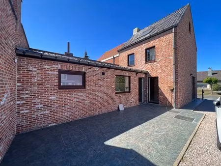 lichtrijke woning met drie slaapkamers