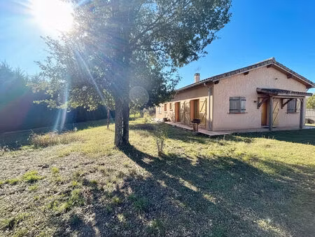 vente maison 4 pièces  115.00m²  merville
