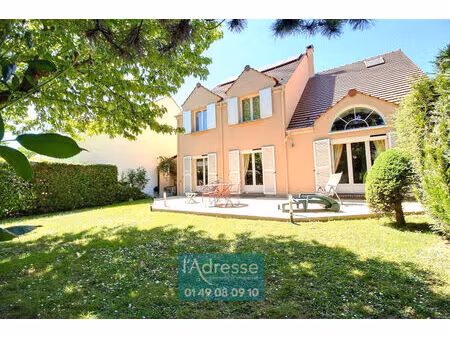 vente maison 9 pièces  218.14m²  thiais