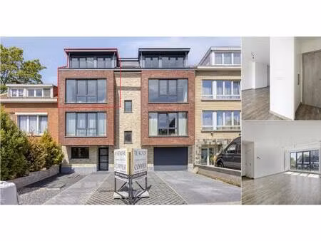 triplex à vendre à chaussée romaine 1036 wemmel (rbv83284)