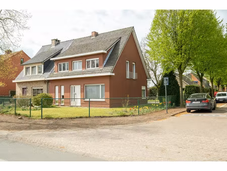 huis te koop in kalmthout met 5 slaapkamers