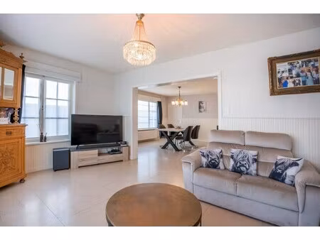 huis te koop in oostrozebeke met 4 slaapkamers