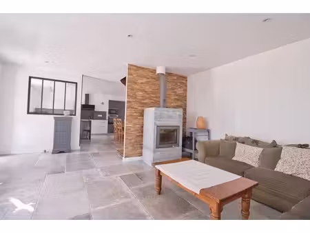 vente maison 5 pièces 124 m² à saint-thurien (29380)  333 585 €