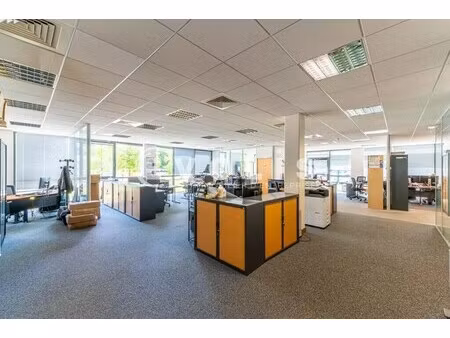 location bureaux 1 236 m² à 2 551 m²