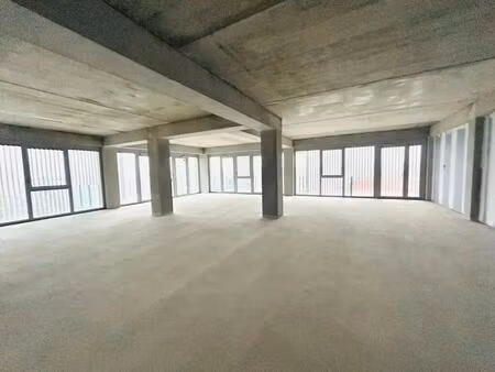 location bureaux 145 m²