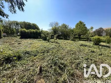 vente terrain à montournais (85700) : à vendre / 519m² montournais