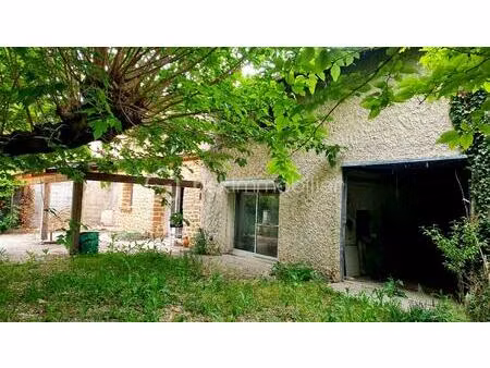 maison de 200 m² à monteux
