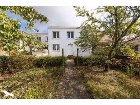 vente maison à la roche-sur-yon (85000) : à vendre / 92m² la roche-sur-yon