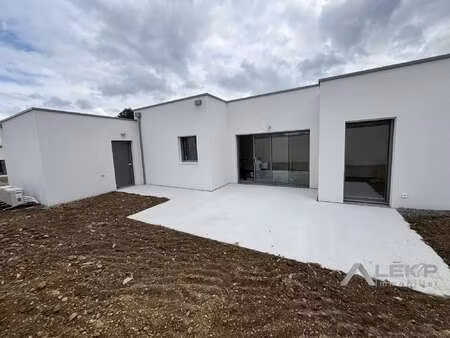 location maison aux herbiers (85500) : à louer / 88m² les herbiers