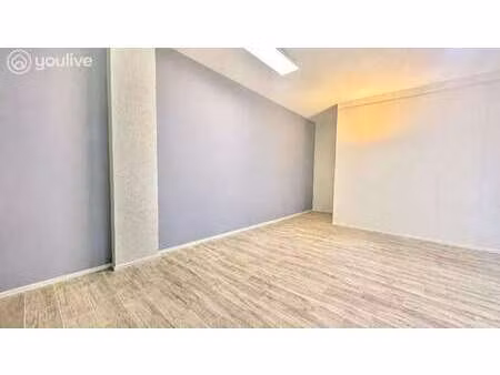 location bureaux et commerces à chartres (28000) : à louer / 31m² chartres